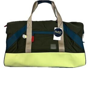 NWT Kelly Moore Duffle Nylon Water Resistant Camera Bag Luggage Carry On QUALITY